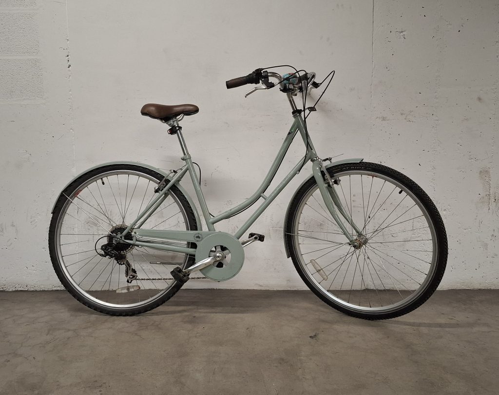 Bike for sale - Kingston Hampton Town bike step-thru